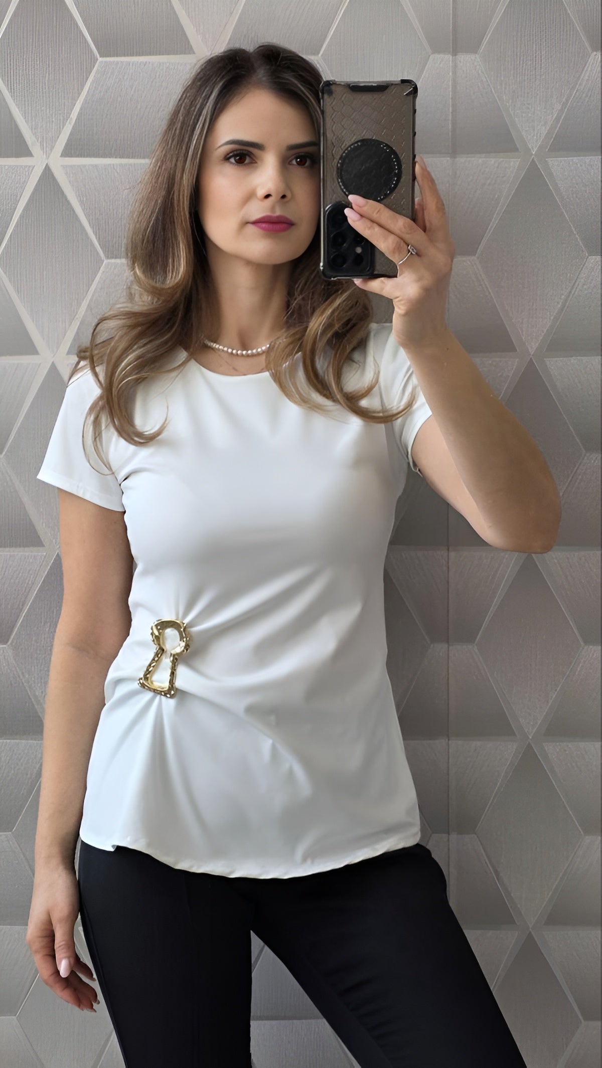 Tricou din lycra cu brosa detasabila Eveline alb