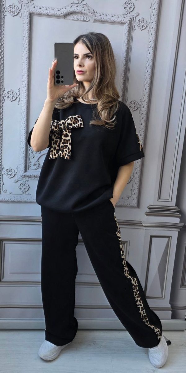 Compleu cu funda animal print si maneca scurta Velvet negru
